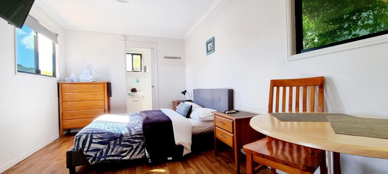Mt Larcom Tourist Park Hotell Mount Larcom Eksteriør bilde